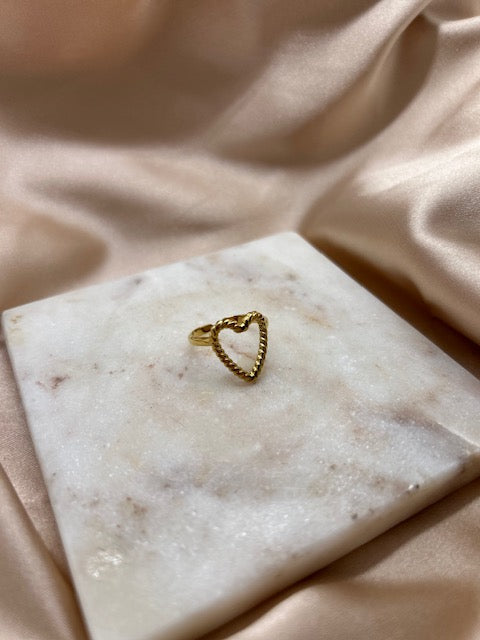 Change of heart ring